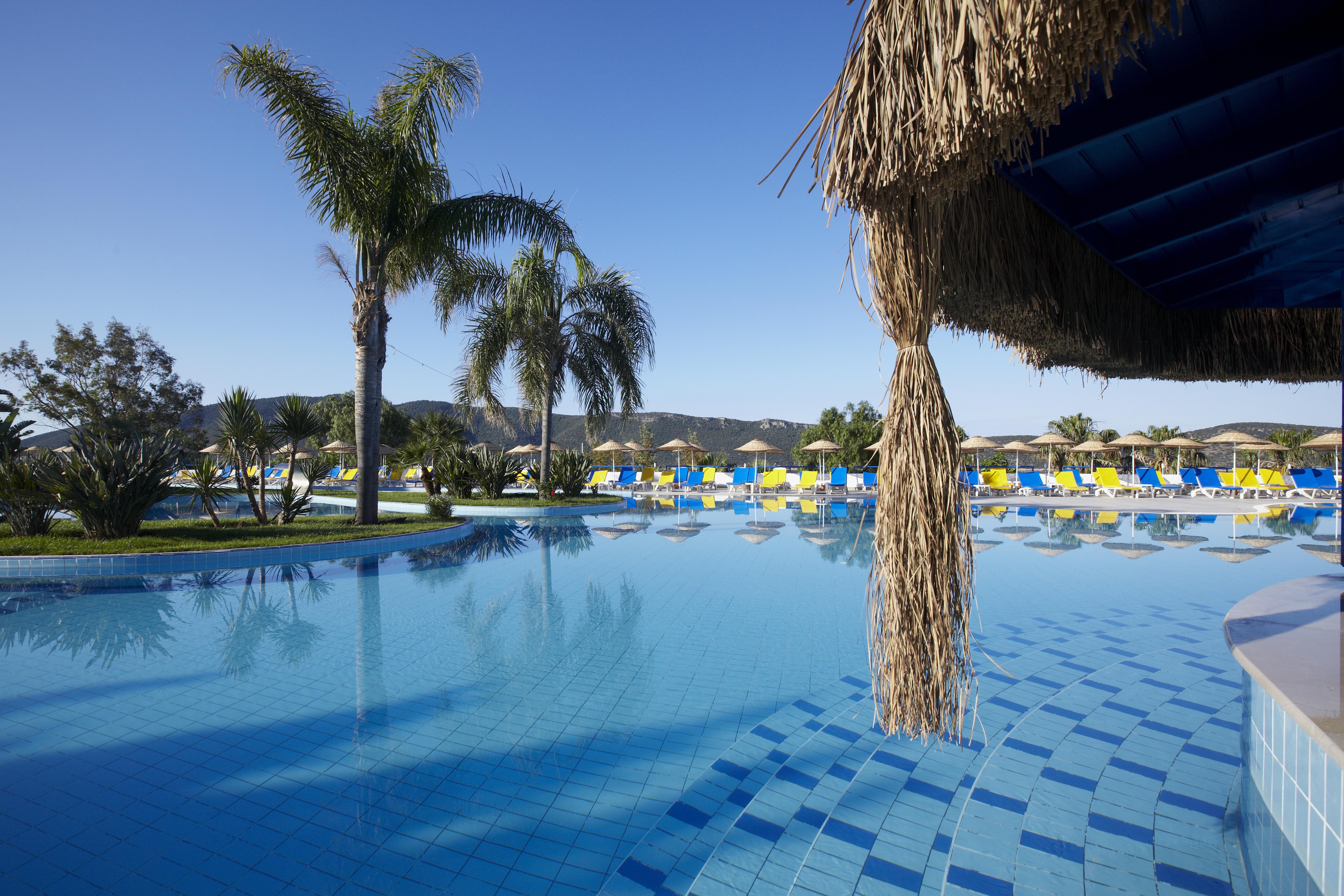 Bodrum Holiday Resort & Spa Bagian luar foto
