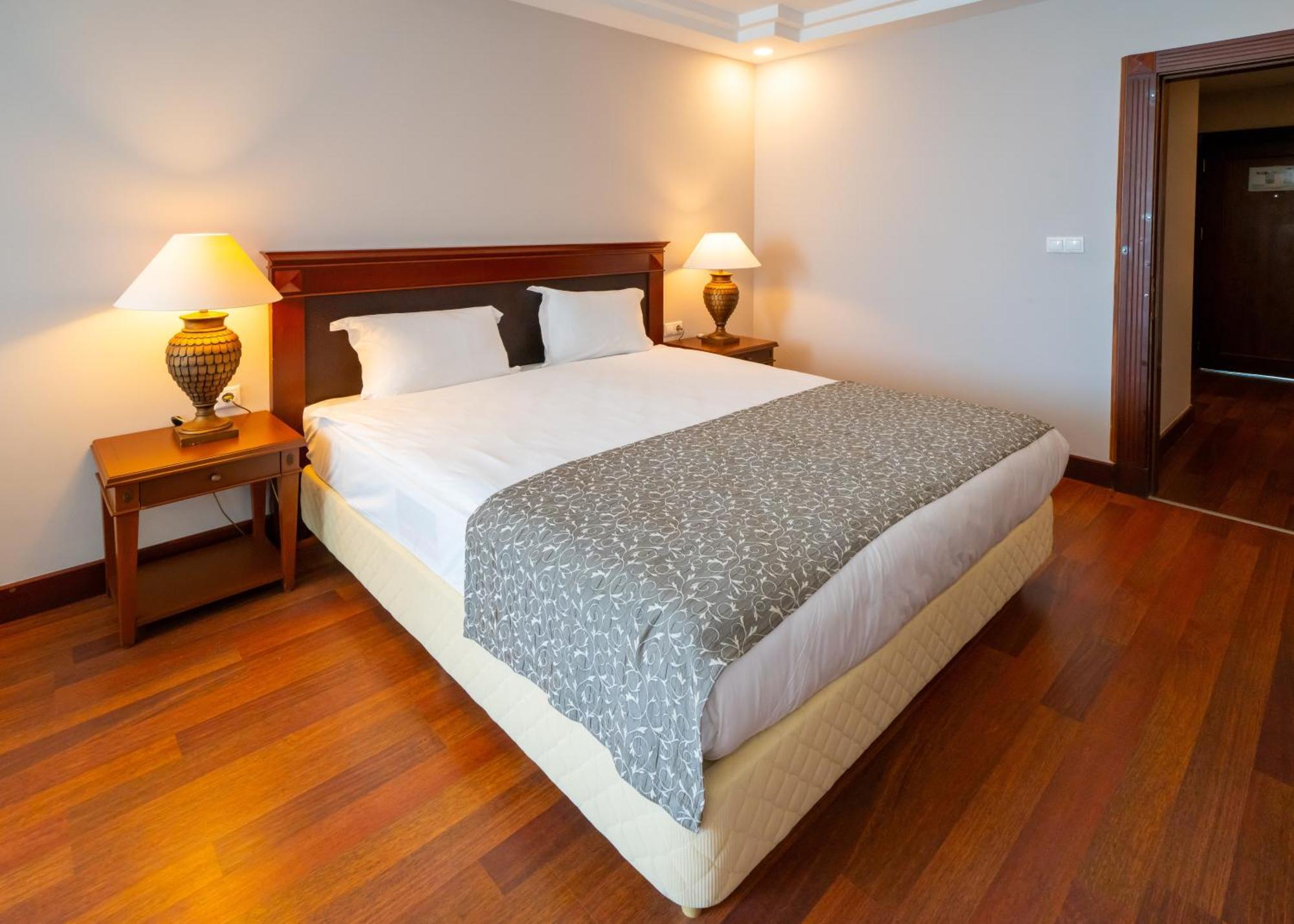 Bodrum Holiday Resort & Spa Bagian luar foto
